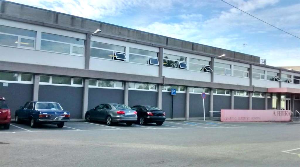 Piscina Municipal en Ribeira