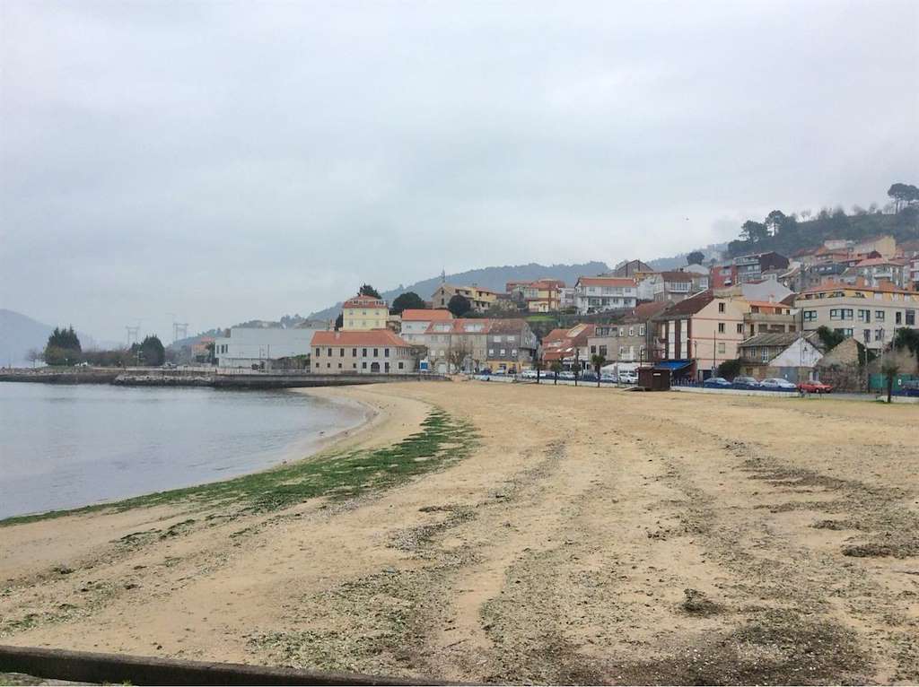 Playa Arealonga en Redondela