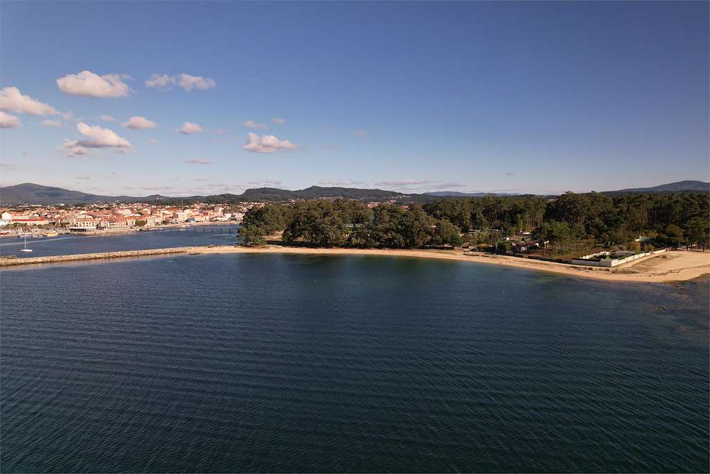 Playa Con da Mina en Vilanova de Arousa