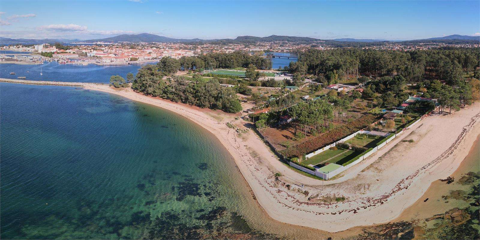 Playa Con da Mina en Vilanova de Arousa