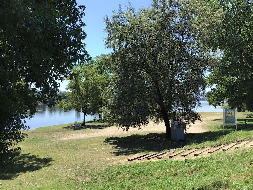 Playa Fluvial de Areeiros en Tui