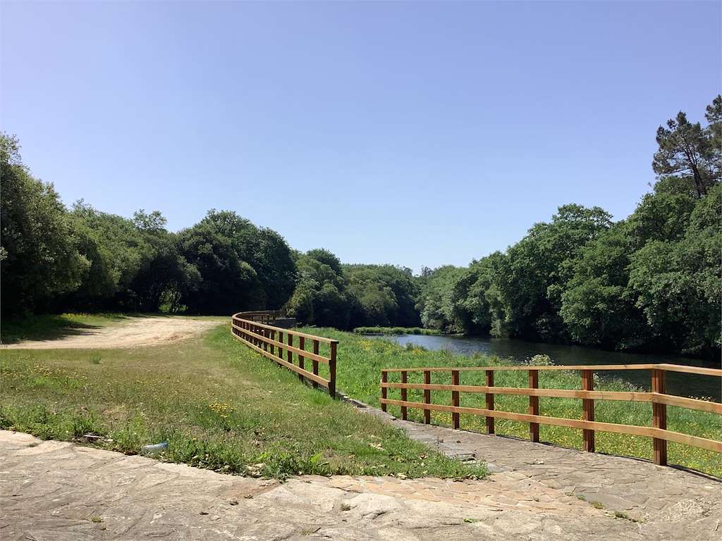 Playa Fluvial de Brandomil en Zas