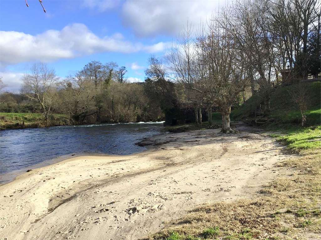 Playa Fluvial de Cernadela en Mondariz