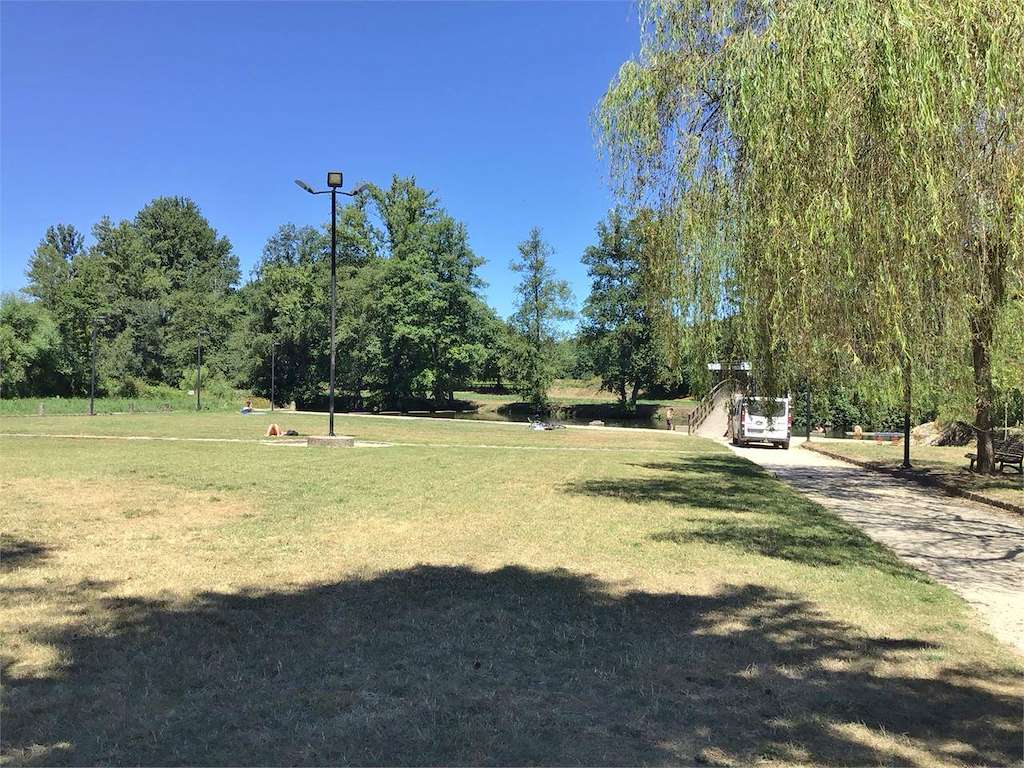 Playa Fluvial de Puebla de San Julián en Láncara