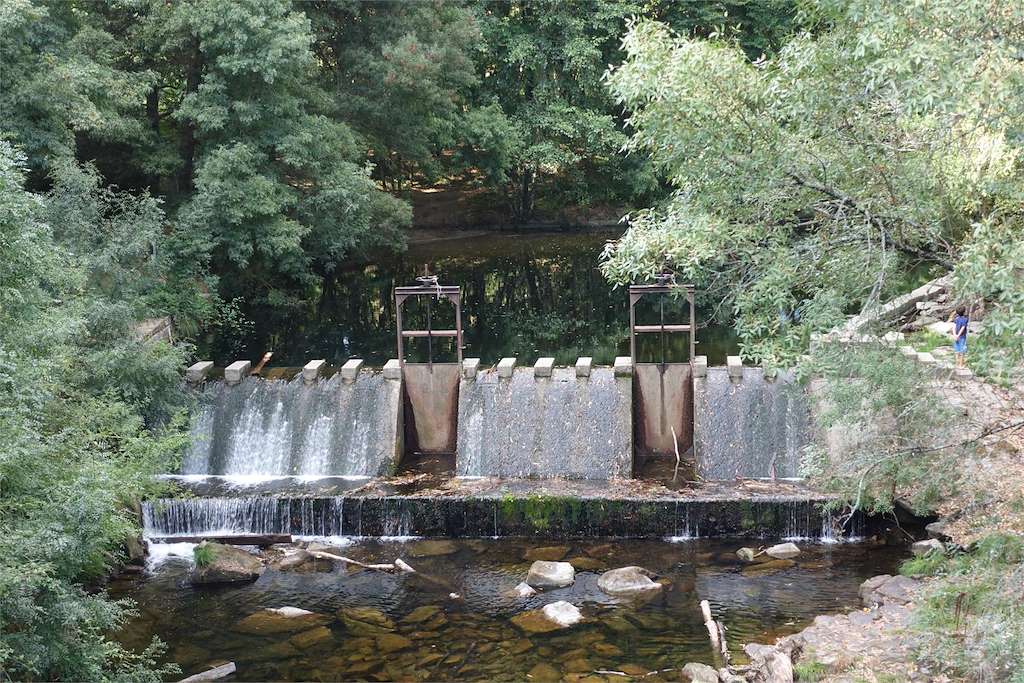 Playa Fluvial y Área Recreativa del Deva en Arbo