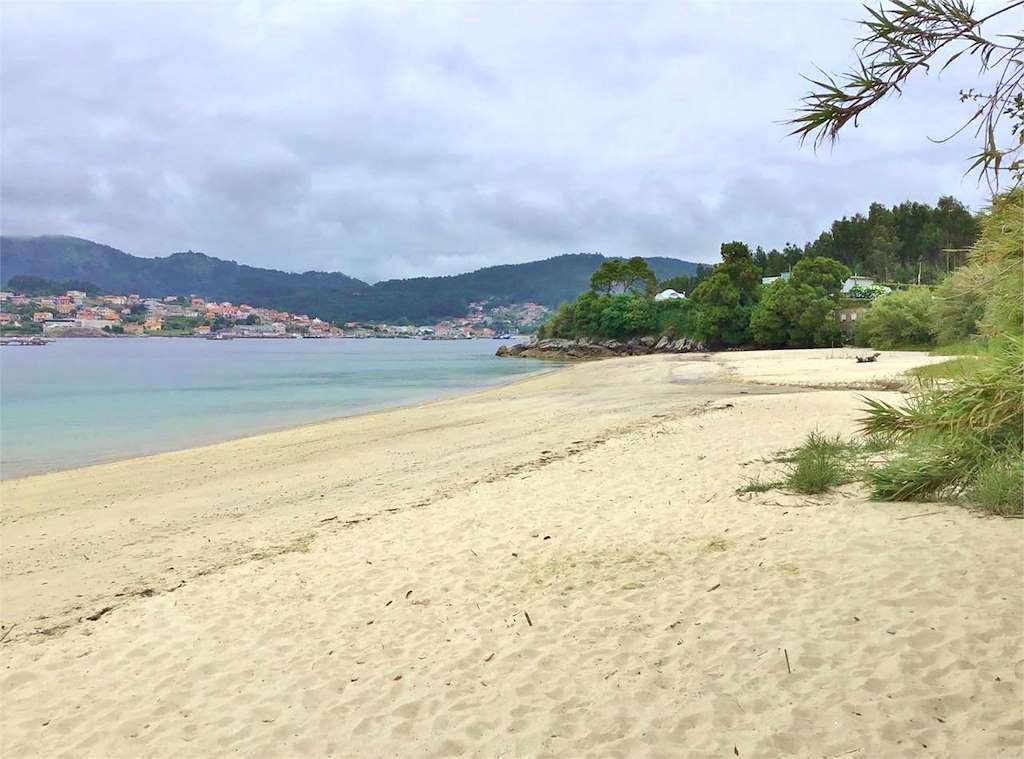 Playa Pinténs en Cangas