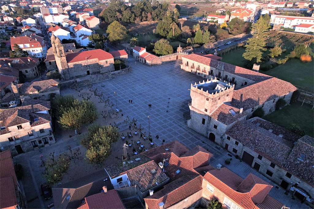 Plaza de Fefiñáns  en Cambados
