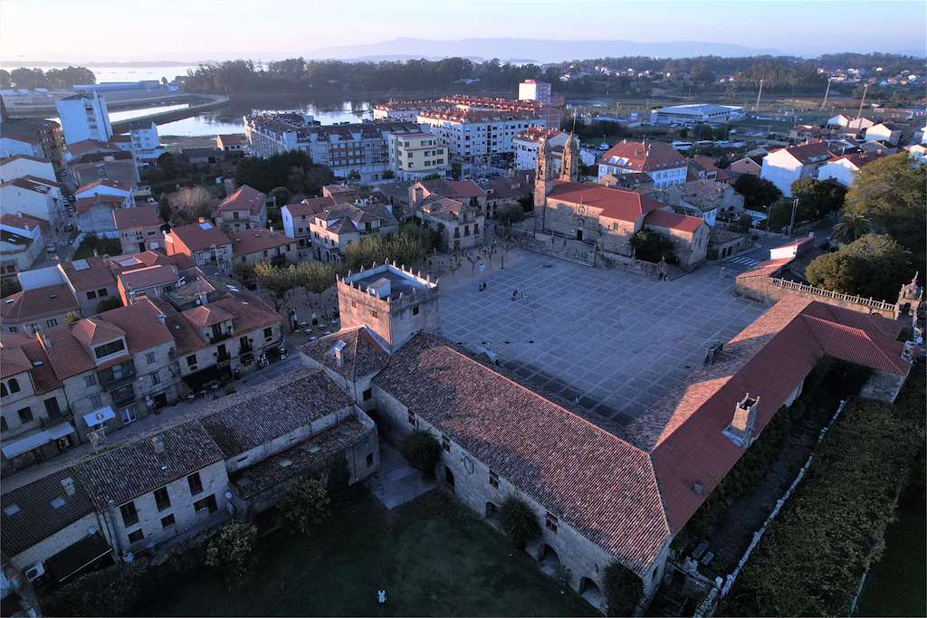 Plaza de Fefiñáns  en Cambados
