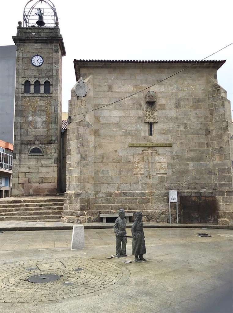 Plaza del Reloj en Marín