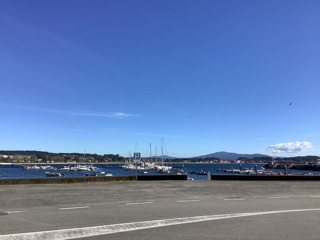Porto de Escarabote en Boiro