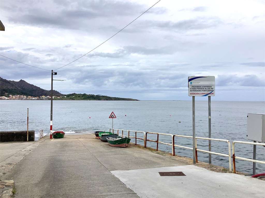 Porto de Ézaro en Dumbría