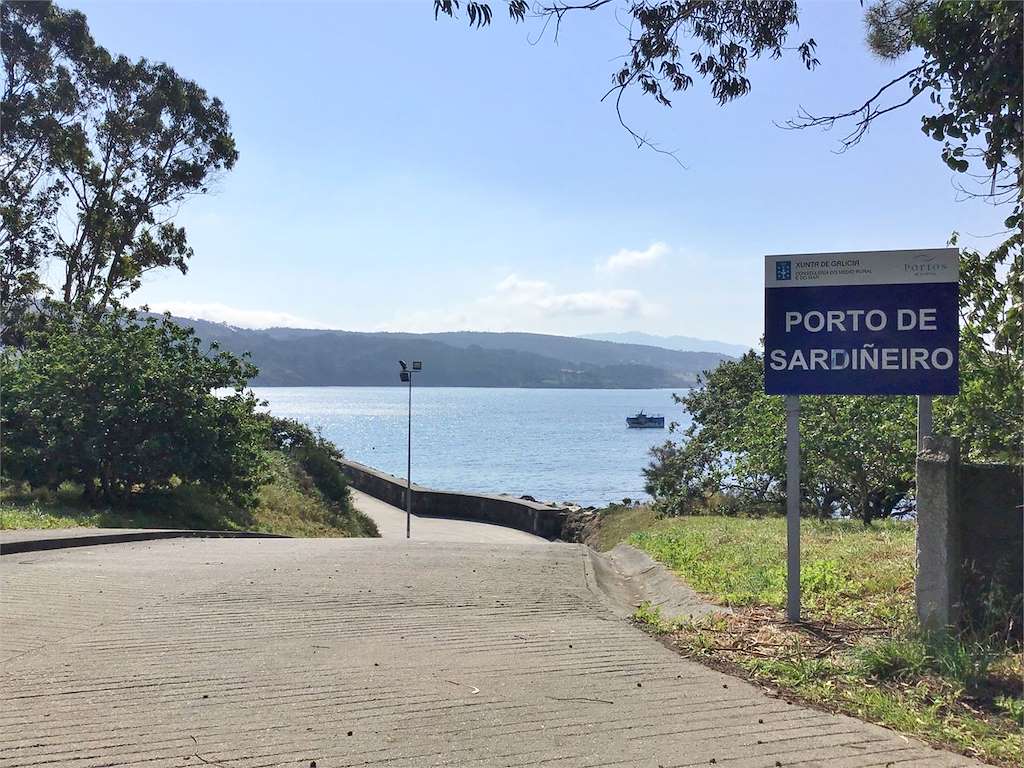 Porto de Sardiñeiro en Fisterra