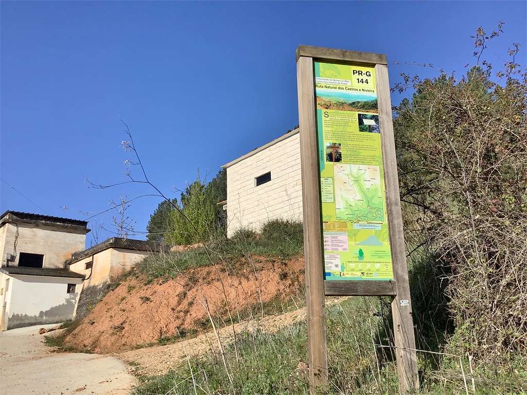 PR-G 144 Ruta Natural Dos Castros A Nivieira en Rubiá