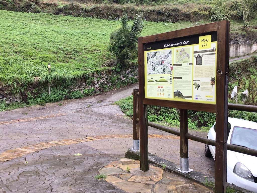 PR-G 221 Ruta do Monte Cido en Folgoso do Courel