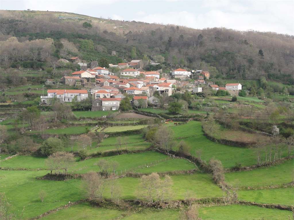 PR-G 27 - Ruta de Queguas en Entrimo