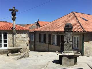 Fechas, información, programa, cartel, imágenes, mapa y ubicación de Praza da Fonte  en  Poio