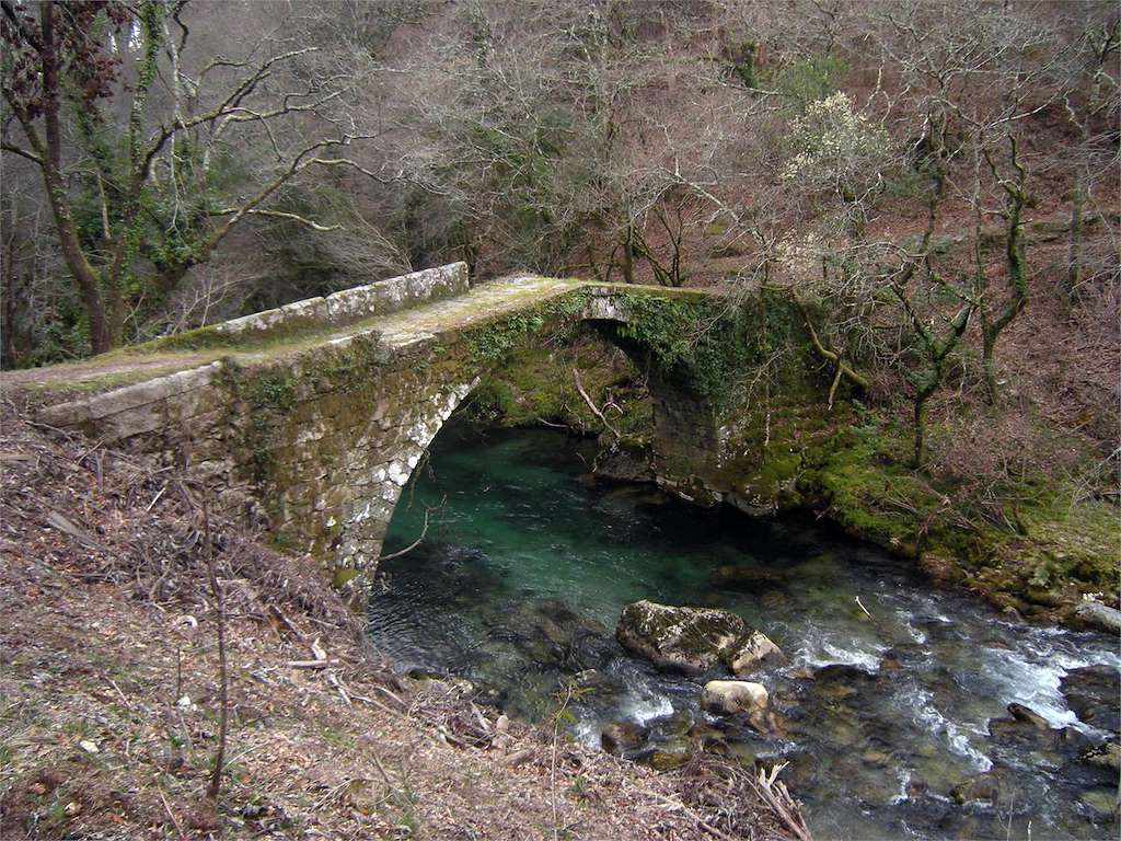 Puente de Fofe en Covelo