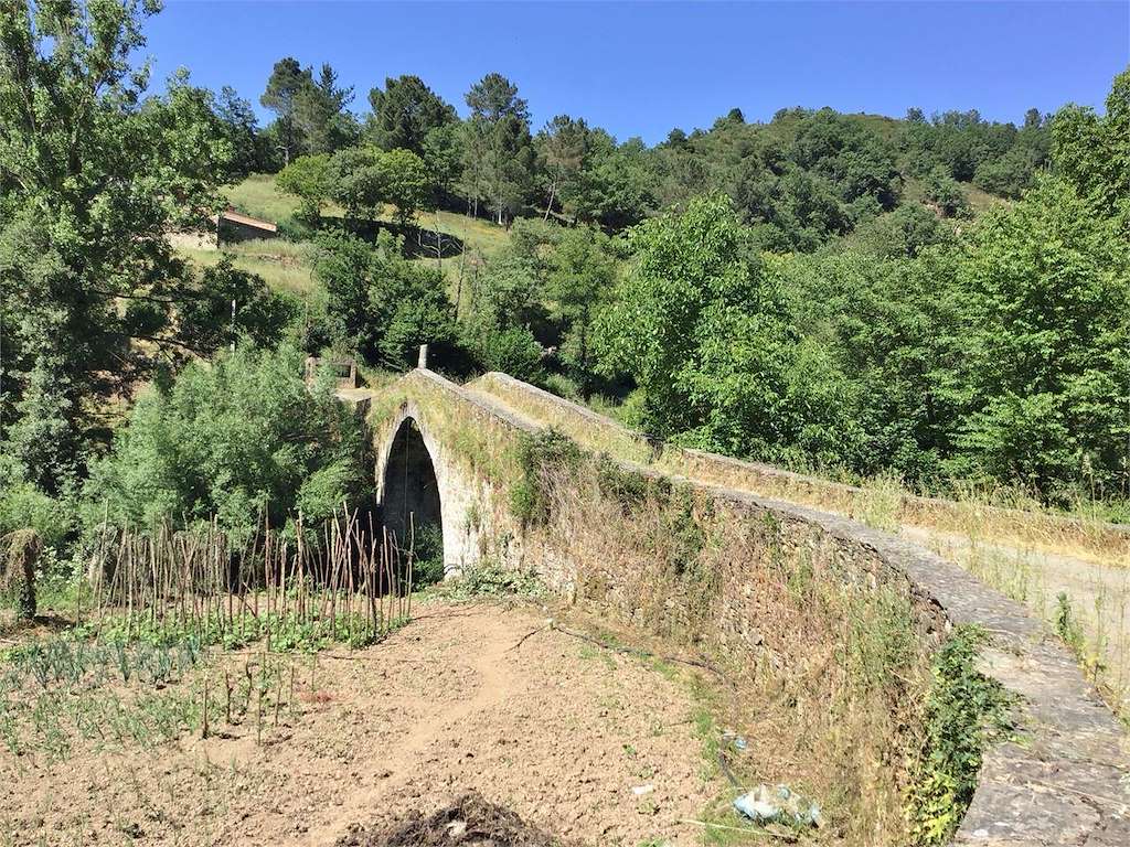 Puente de Gatín en Becerreá
