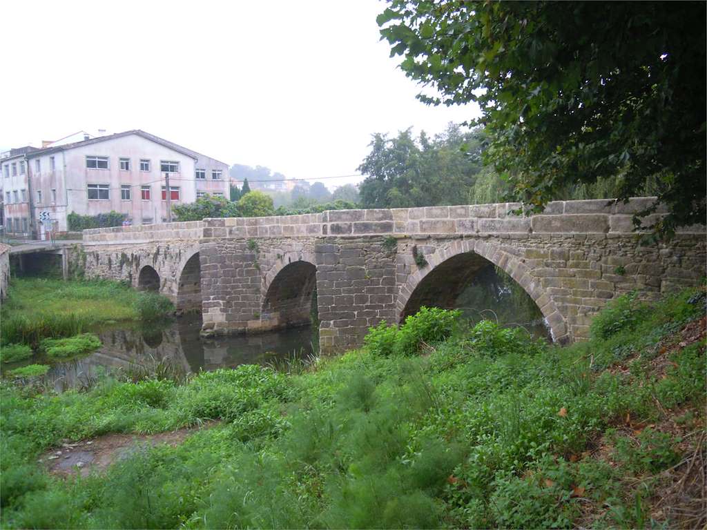 Puente de Traba en Noia
