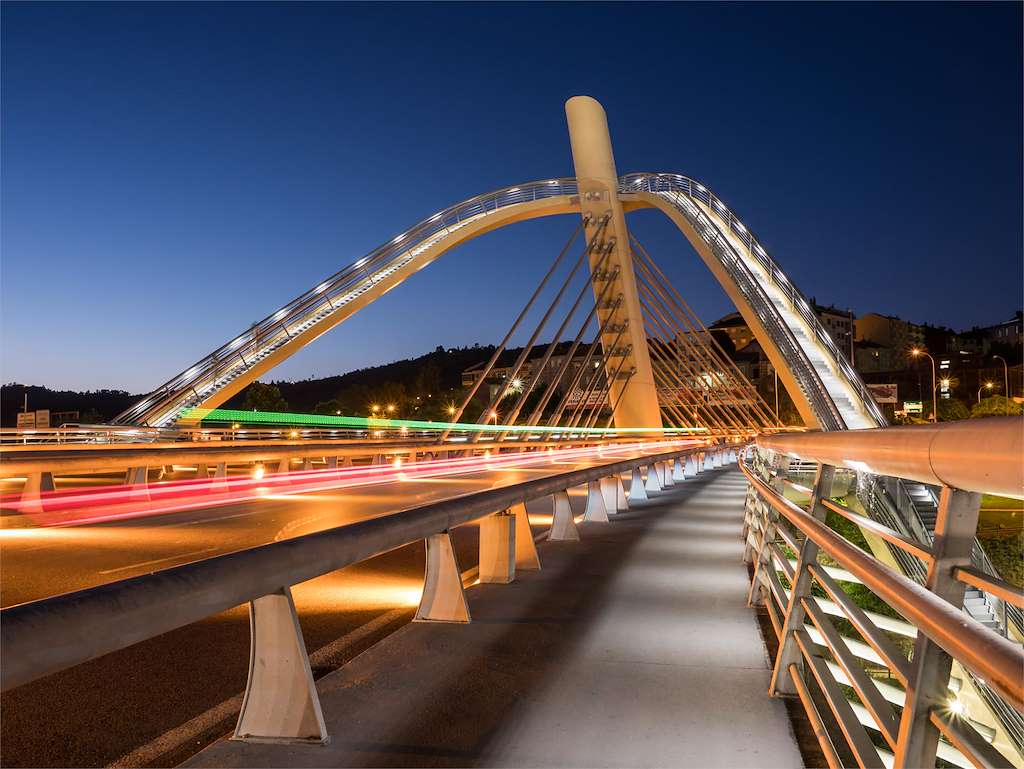 Puente del Milenio en Ourense