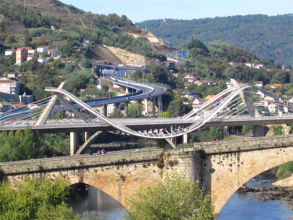 Puente del Milenio en Ourense