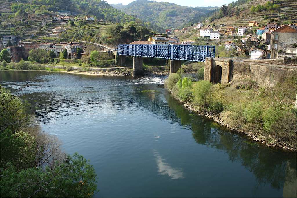 Puente Ferroviario dos Peares en A Peroxa