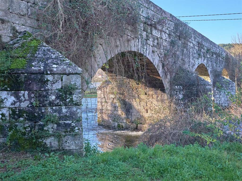 Puente Ledesma en Vila de Cruces