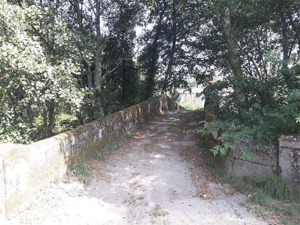 Puente Medieval A Sobreira en Vilamarín