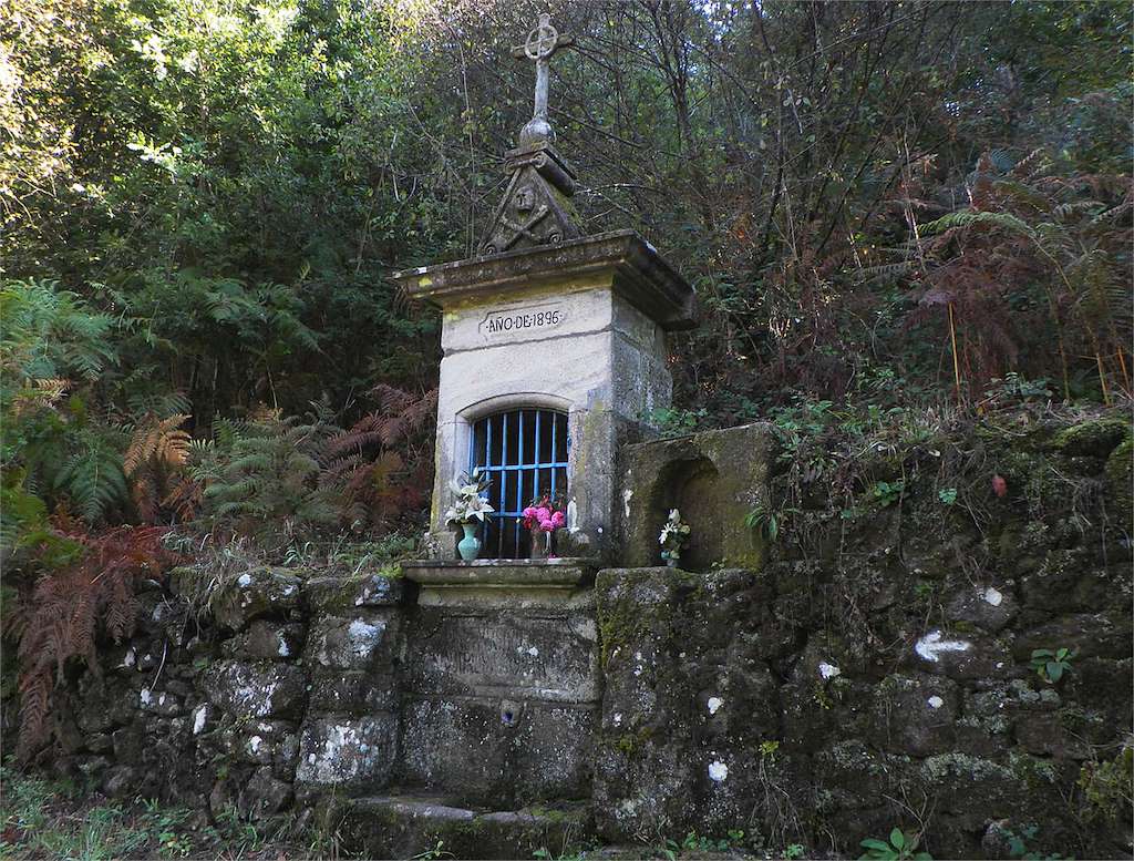 Puente y Peto de San Lorenzo en Cerdedo Cotobade