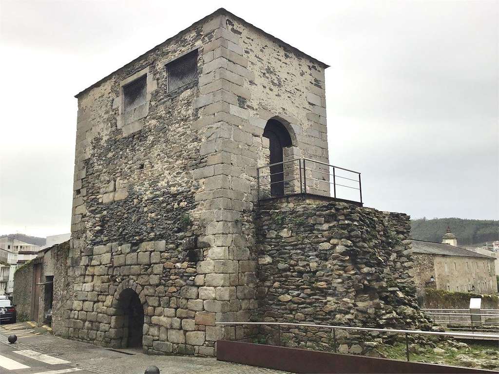 Puerta do Valado en Viveiro