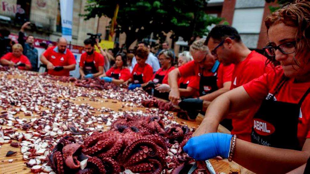 Récord do Prato de Pulpo máis Grande do Mundo (2026) en O Carballiño