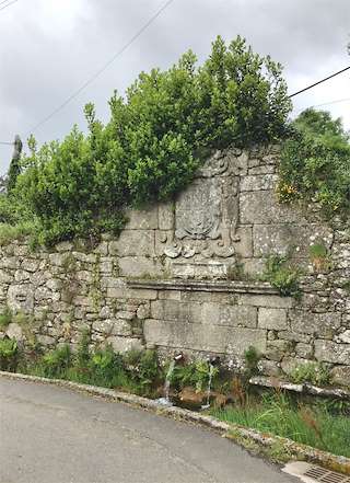 Fechas, información, programa, cartel, imágenes, mapa y ubicación de Ruina Pazo e Fonte de Trasouteiro  en  Vimianzo