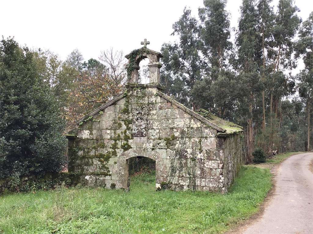 Ruinas de la Capilla de San Gregorio en Salvaterra do Miño