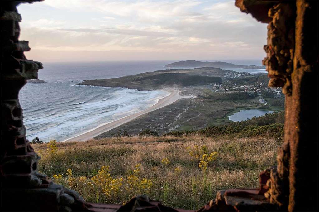 Ruinas del Observatorio de Monte Ventoso en Ferrol