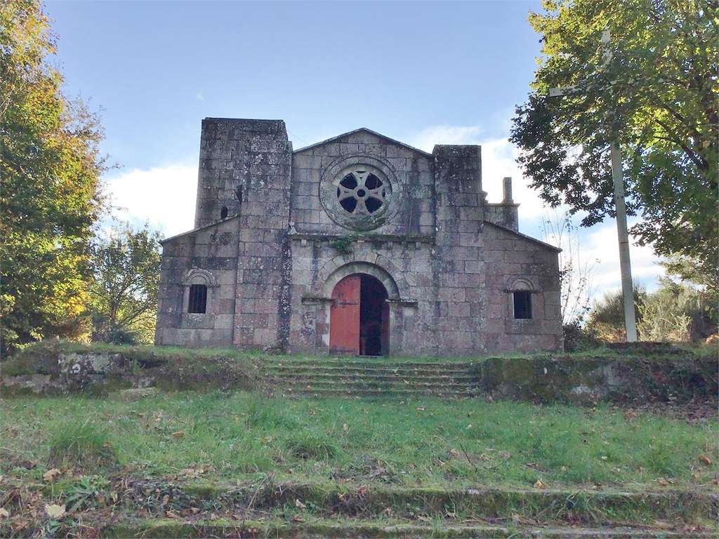 Ruinas del Santuario de Fátima en Chantada