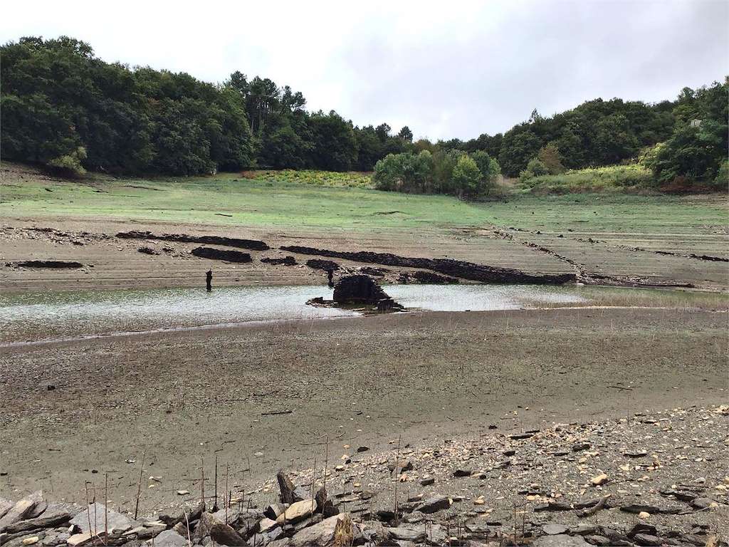 Ruinas Sumergidas de la Aldea de Loio en Paradela