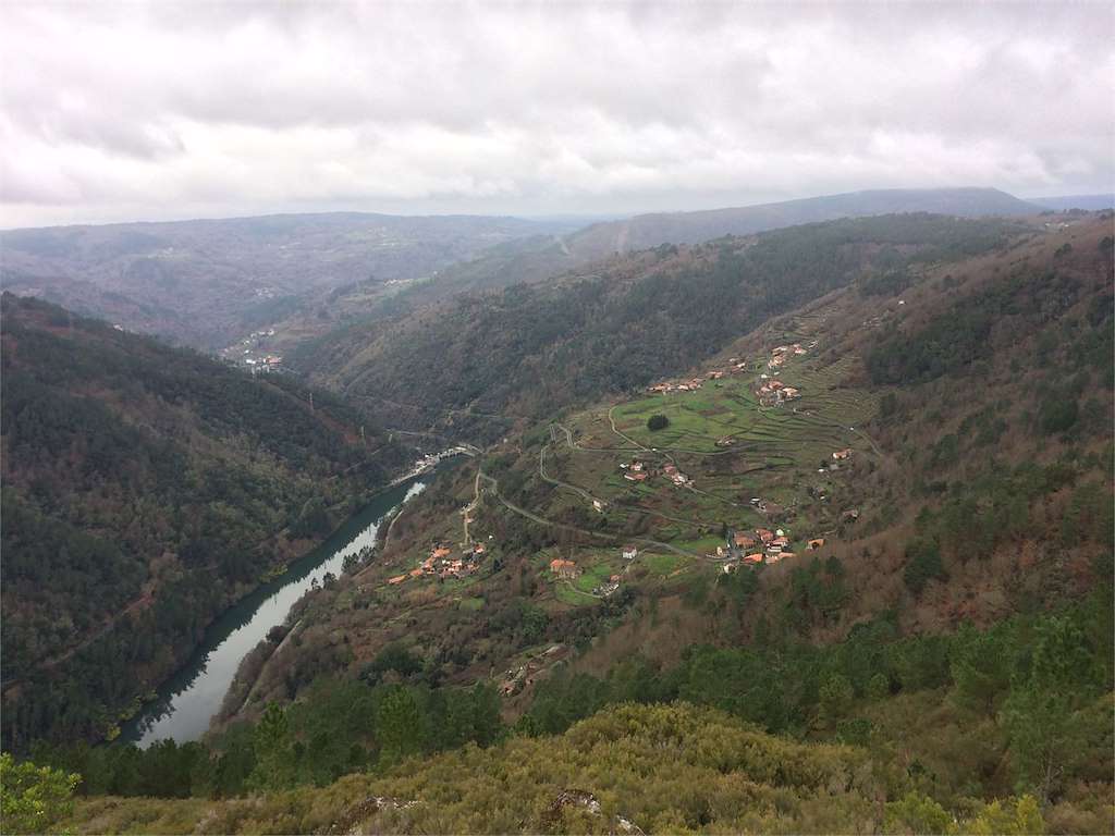 Ruta A Cruz - Pena Pombeira en Pantón