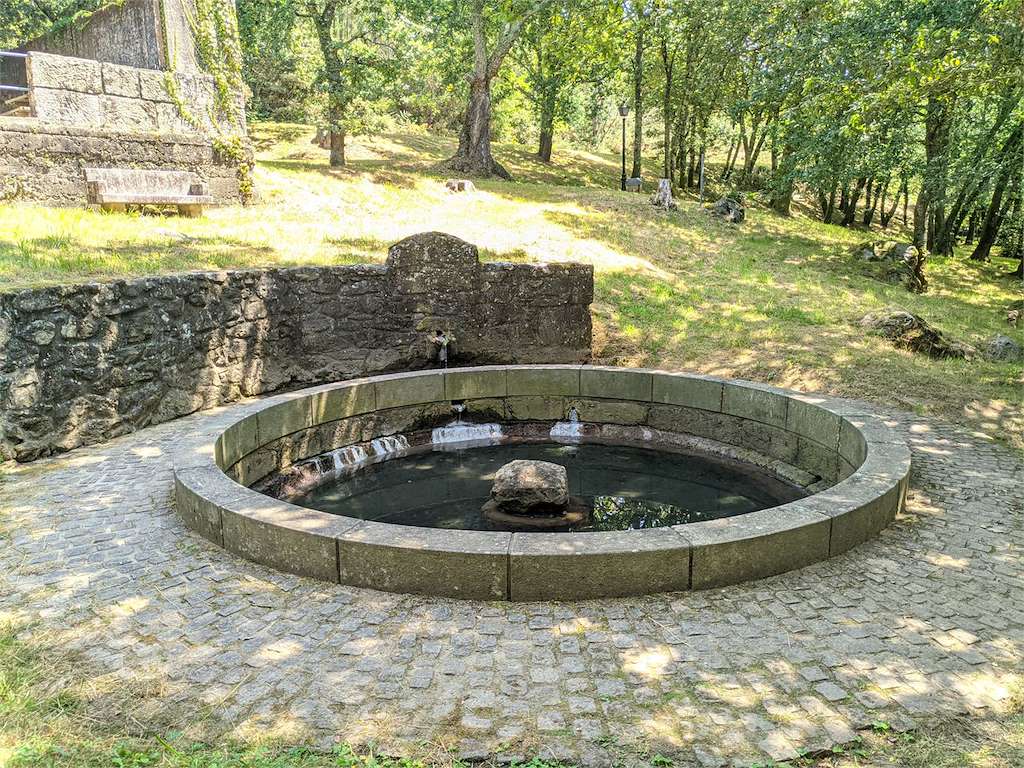 Ruta Apego Pontevea Burga de Xermeade en Teo