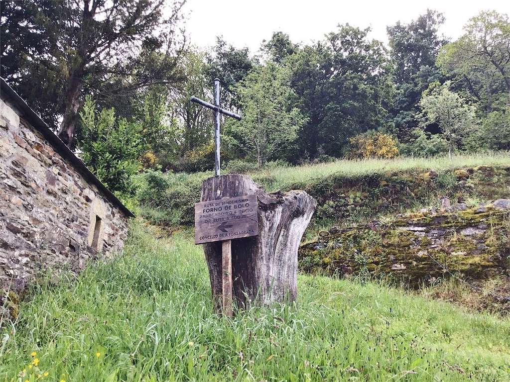 Ruta de Queixoiro o Forno do Bolo en A Fonsagrada