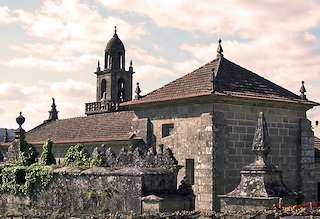 San Antonio e Inmaculada Concepción de Caritel en Ponte Caldelas