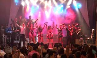 Santa María y San Roque de Sabrexo en Vila de Cruces