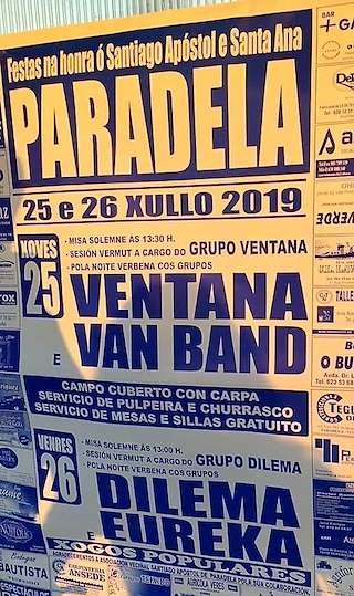 Santiago Apóstol y Santa Ana de Paradela en Curtis