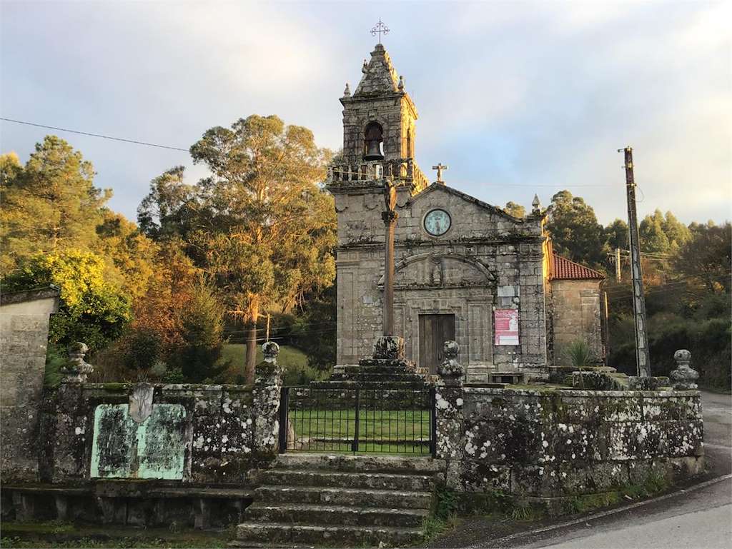 Santuario da Santa Cruz de Valdomar en Covelo