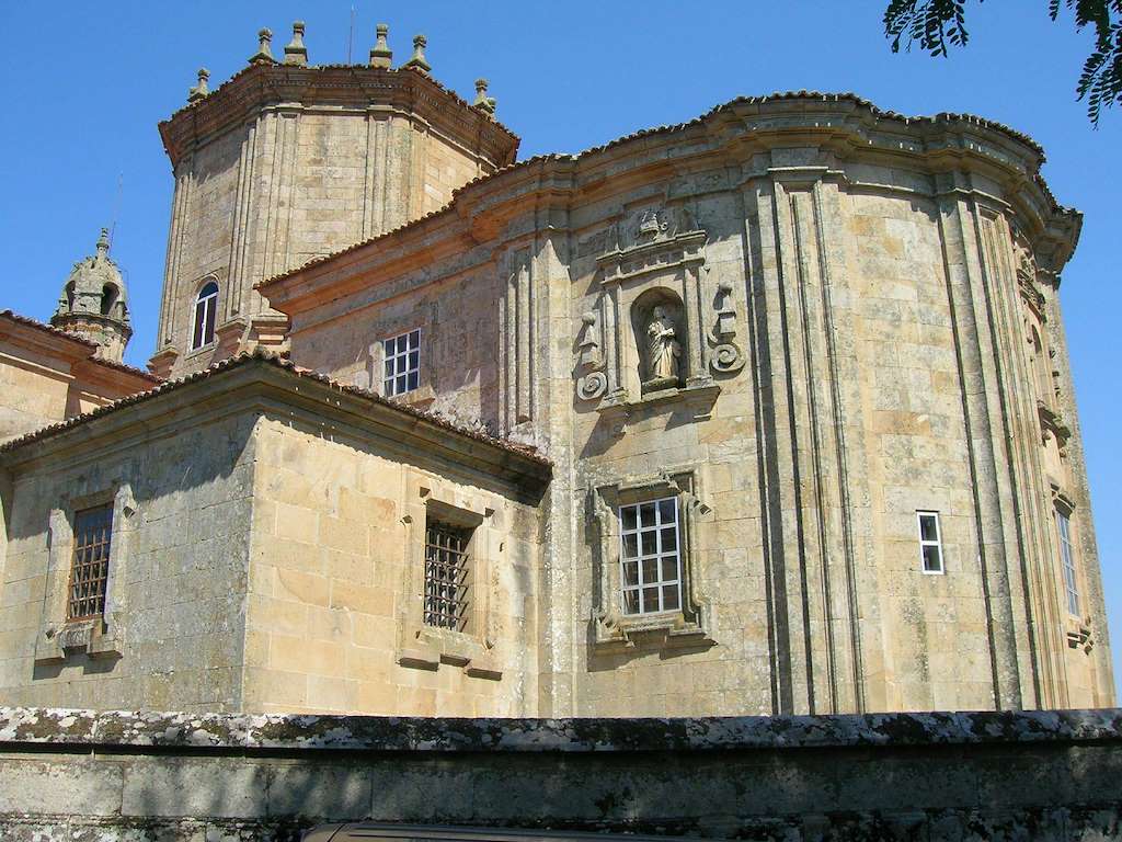 Santuario de Nuestra Señora de los Milagros en Baños de Molgas
