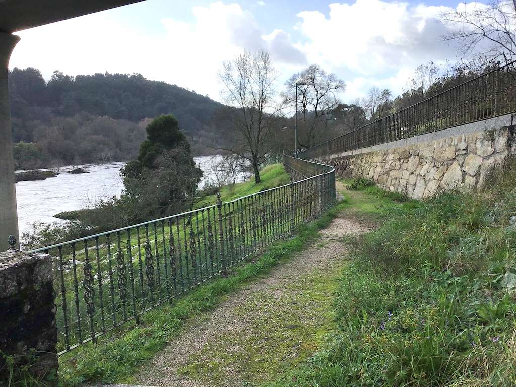 Sendero Río Miño - Deva en Arbo