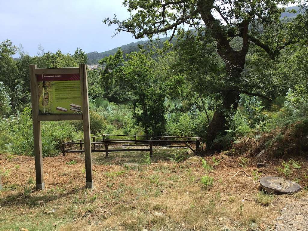 Sepulcros de Marzán en O Rosal