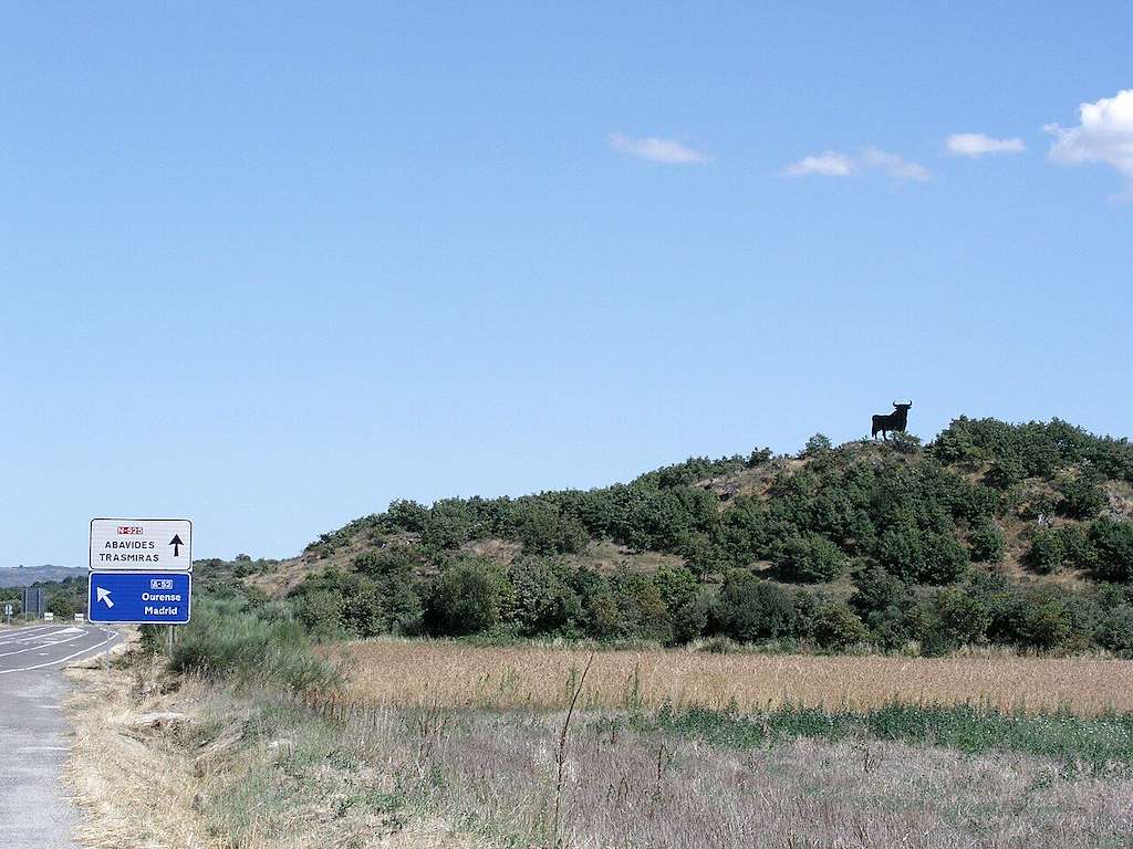 Toro de Osborne de Zos en Trasmirás
