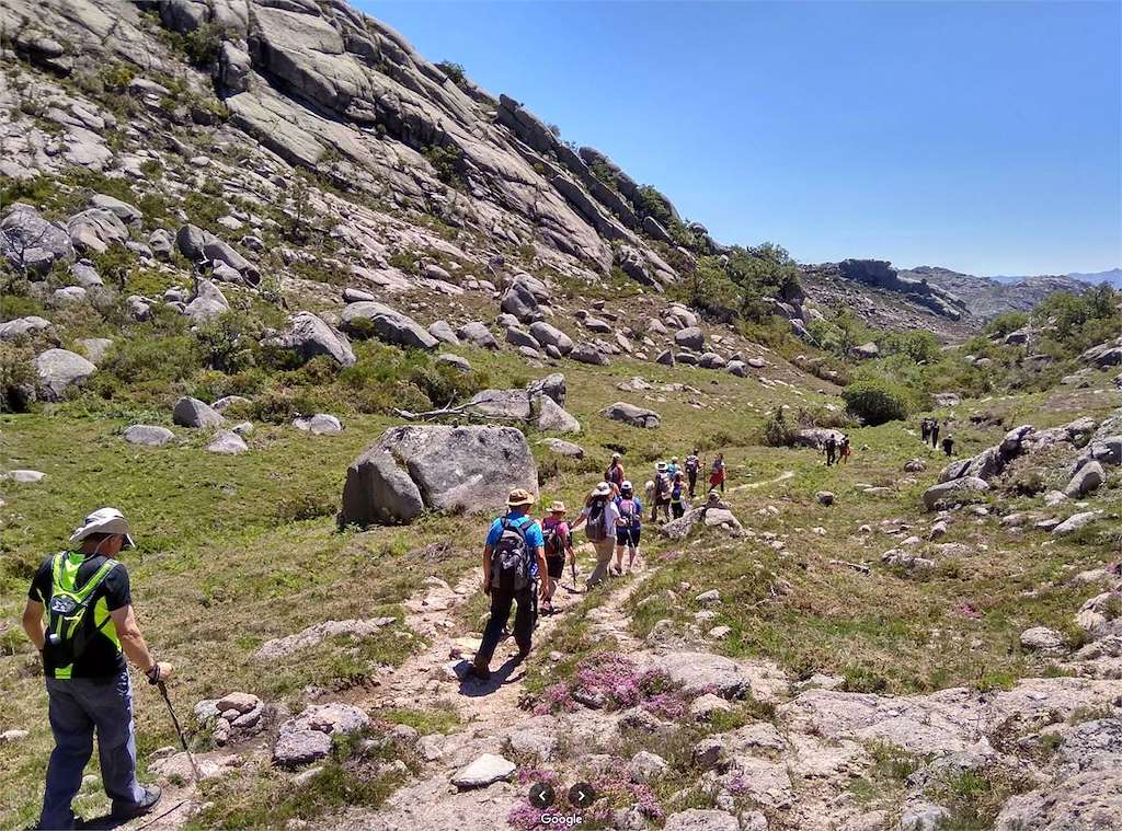 Turismo Activo y Cultural Lirios do Xurés en Lobios