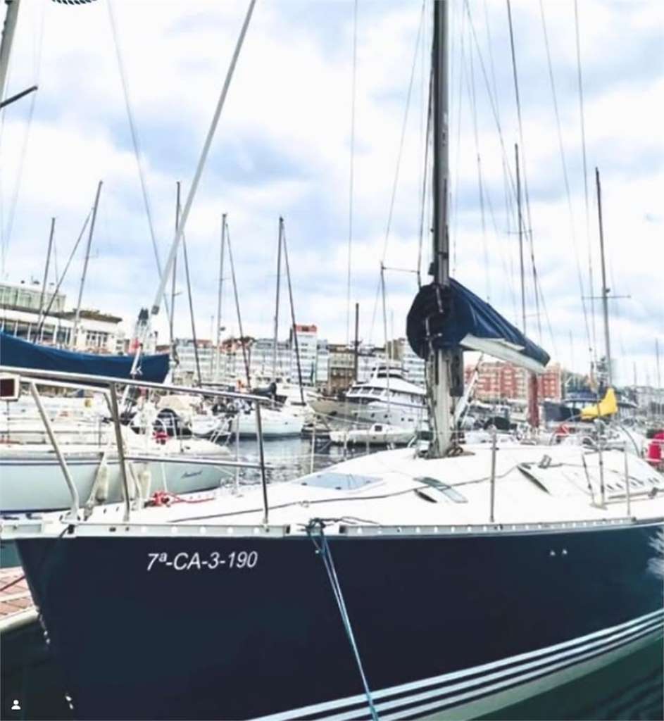 Velero Moby Dick en A Coruña