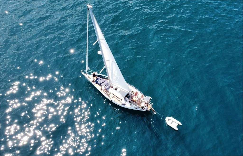 Velero Reina de África en Sanxenxo